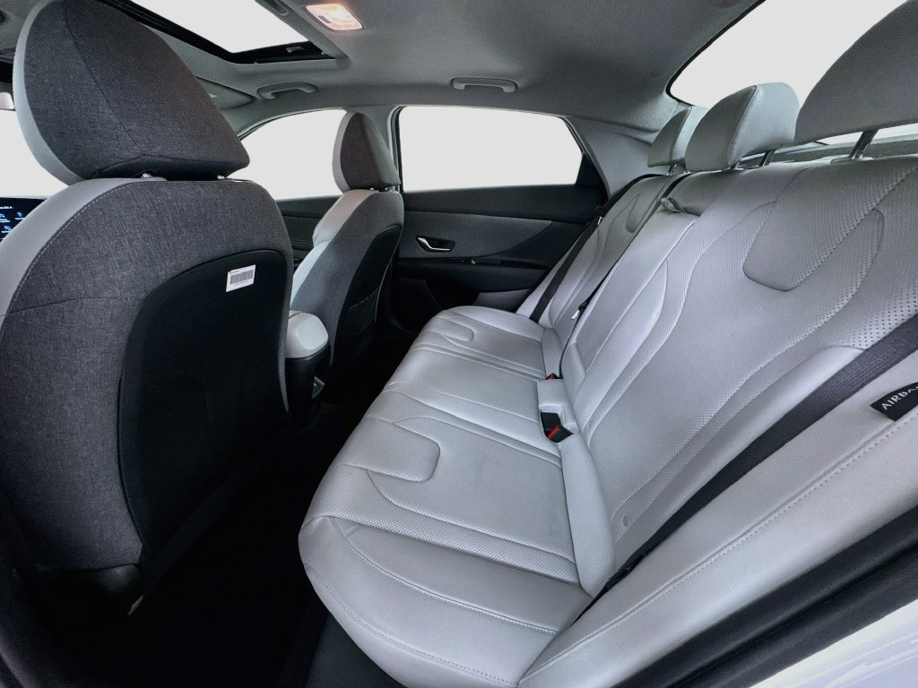 Used 2024 Hyundai Elantra Limited FWD image 24