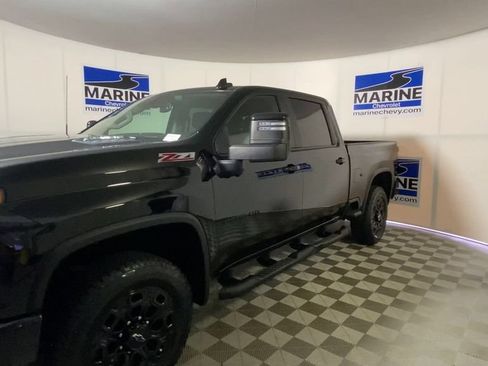 Used 2022 Chevrolet Silverado 2500 LTZ w/ LTZ Plus Package AWD/4WD image 6