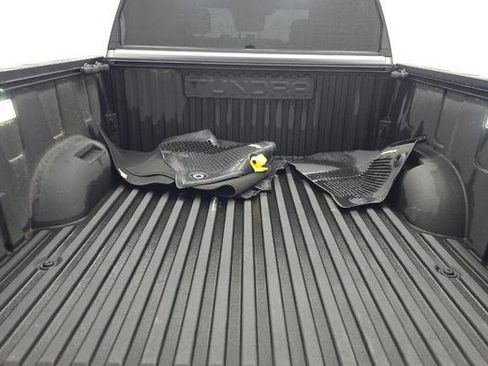 Used 2024 Toyota Tundra Limited AWD/4WD image 18