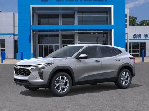 New 2026 Chevrolet Trax LS w/ LS Convenience Package image 2