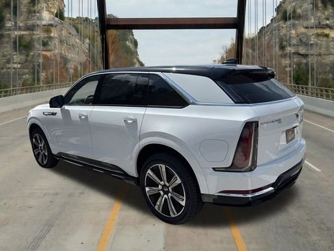 New 2025 Cadillac Escalade IQ Luxury 2 AWD/4WD image 13