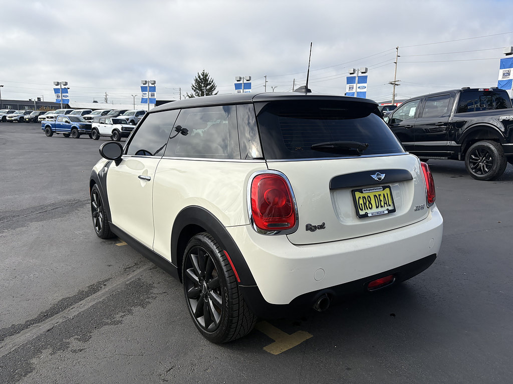 Used 2014 MINI Cooper 2-Door Hardtop FWD image 8