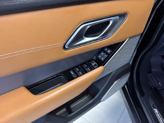 Used 2021 Land Rover Range Rover Velar R-Dynamic HSE AWD/4WD image 12