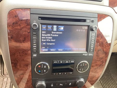 Used 2012 Chevrolet Suburban LTZ AWD/4WD image 14