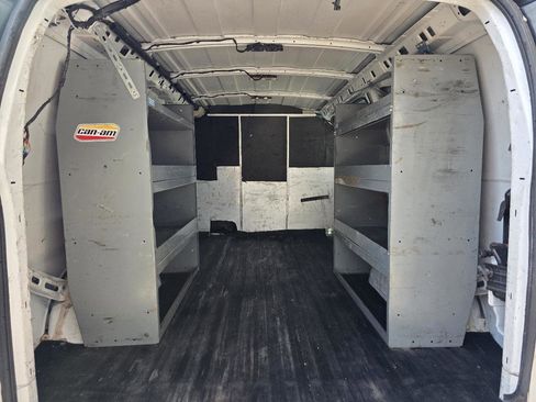 Used 2016 GMC Savana 2500 image 12