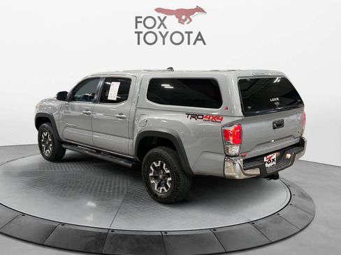 Used 2020 Toyota Tacoma TRD Off-Road AWD/4WD image 4