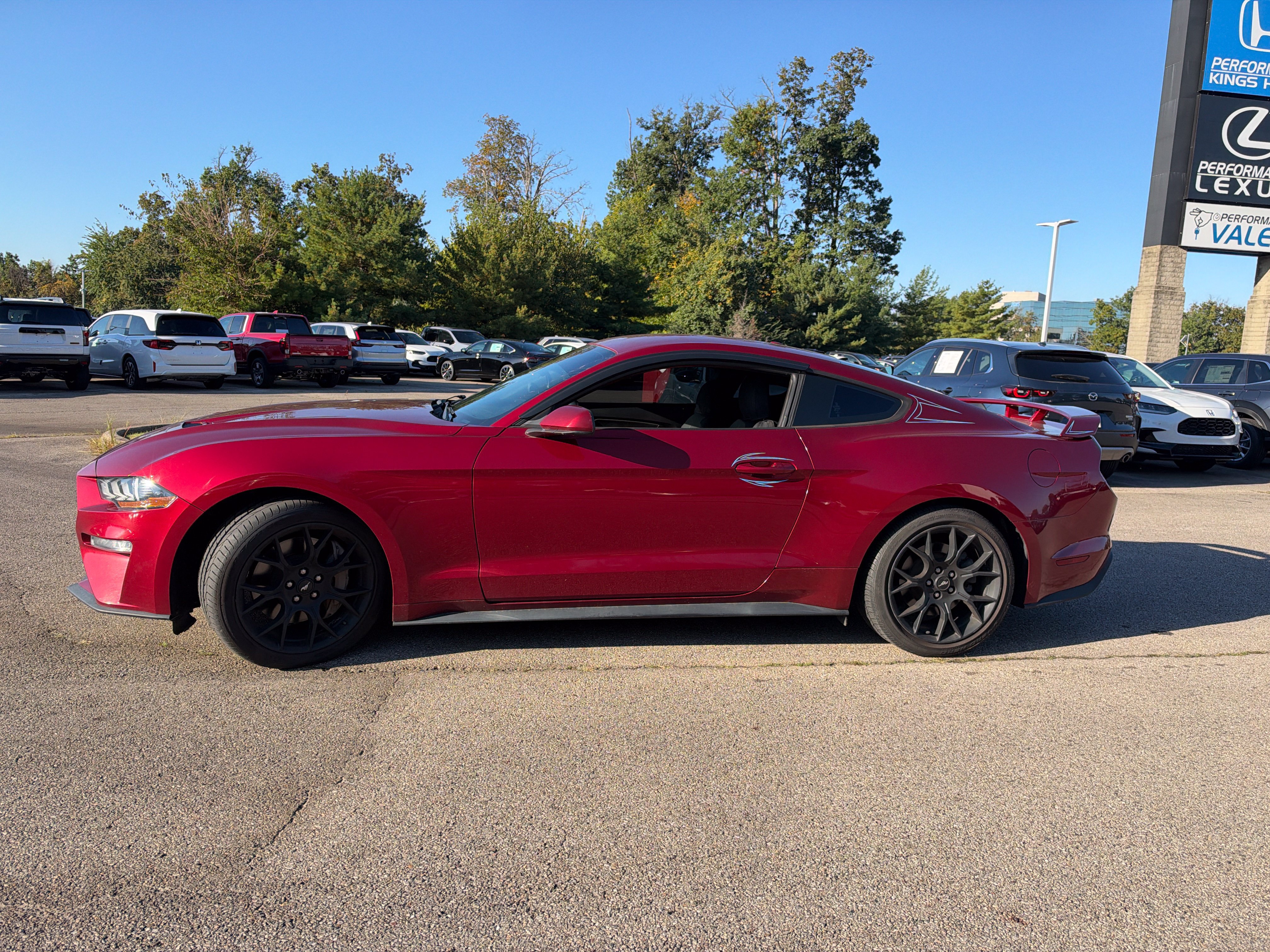 Used 2018 Ford Mustang Coupe w/ Ecoboost Performance Package RWD image 9