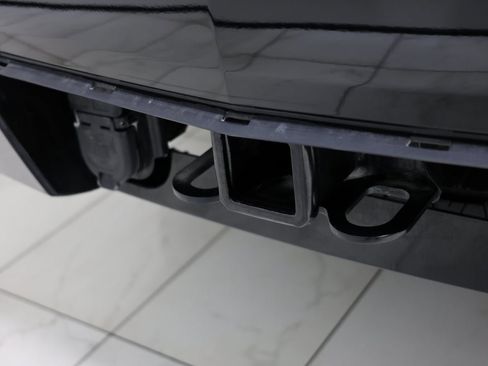 Used 2024 Cadillac Escalade Sport w/ LPO, ONYX Package image 18