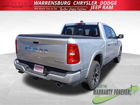 New 2026 RAM 1500 Laramie AWD/4WD image 4
