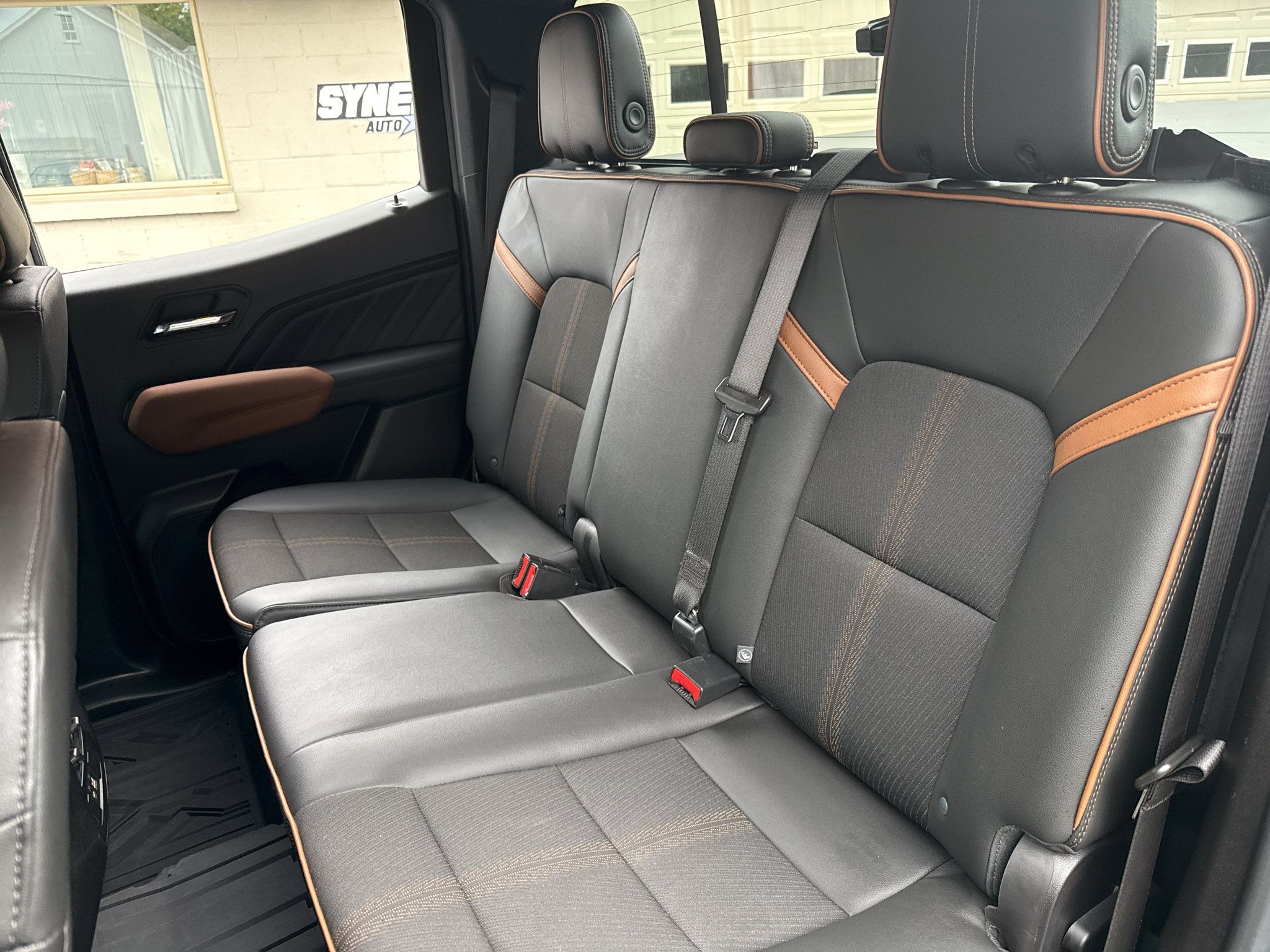 Used 2023 GMC Canyon AT4 w/ Canyon Safety Plus Package AWD/4WD image 13