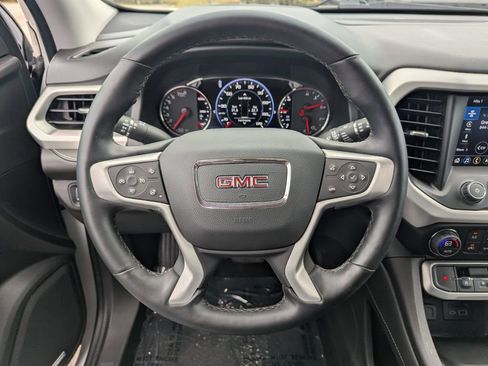 Used 2023 GMC Acadia SLT w/ Elevation Edition image 29