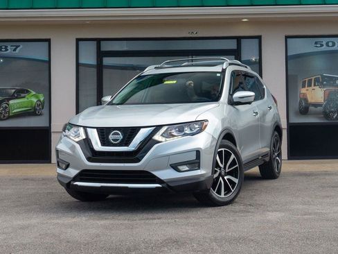 Used 2020 Nissan Rogue SL w/ Premium Package FWD image 6