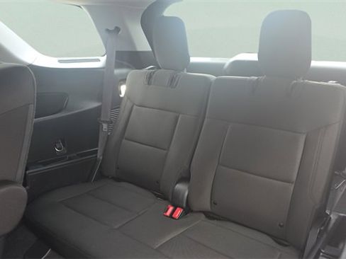 Used 2021 Ford Explorer XLT w/ Class III Trailer Tow Package image 42