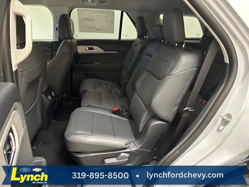 New 2026 Ford Explorer Active w/ Active Comfort Package image 18