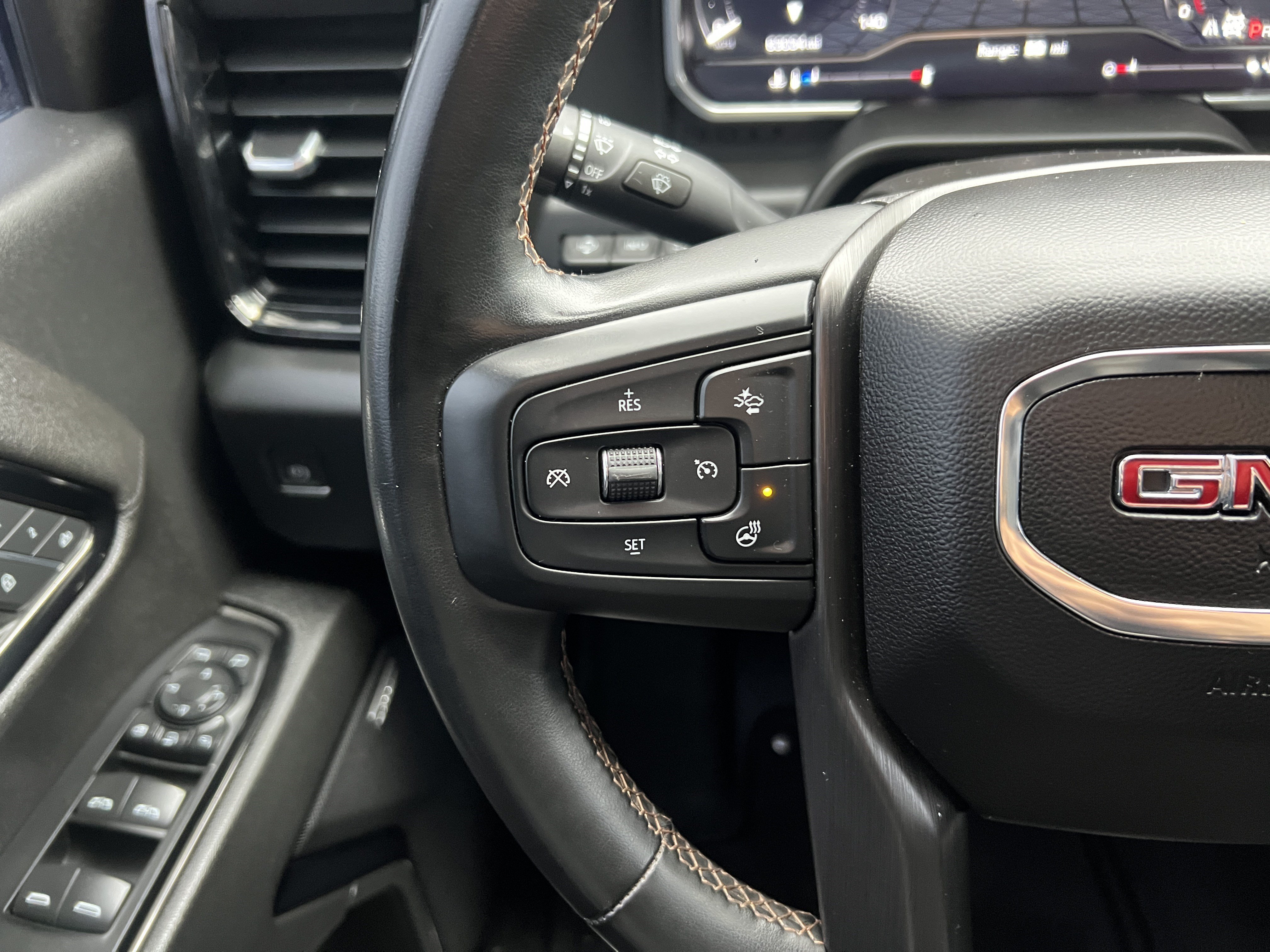 Used 2024 GMC Sierra 3500 AT4 w/ AT4 Premium Plus Package AWD/4WD image 24
