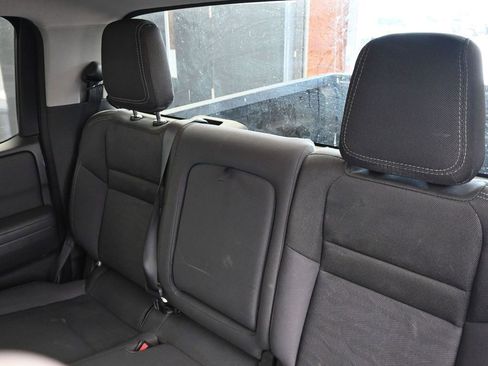 Used 2022 Nissan Frontier SV RWD image 19