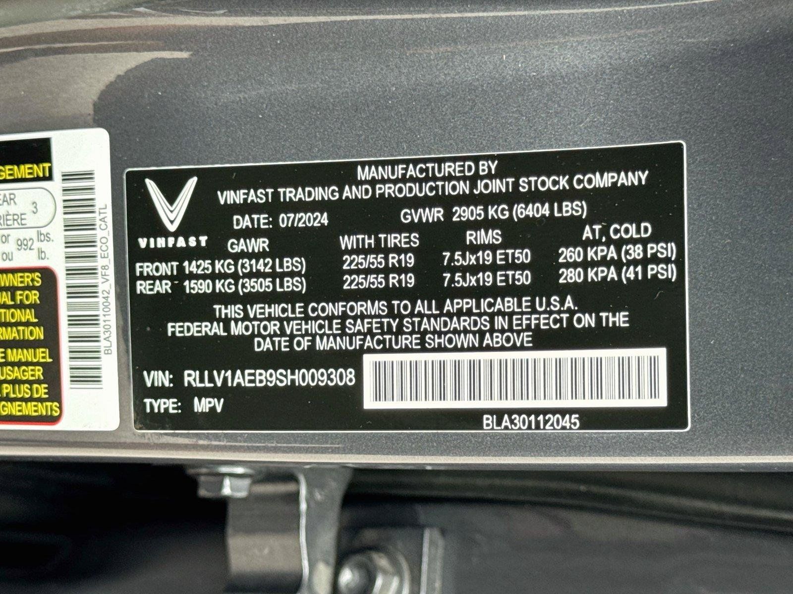 Used 2025 VinFast VF 8 Eco AWD/4WD image 38