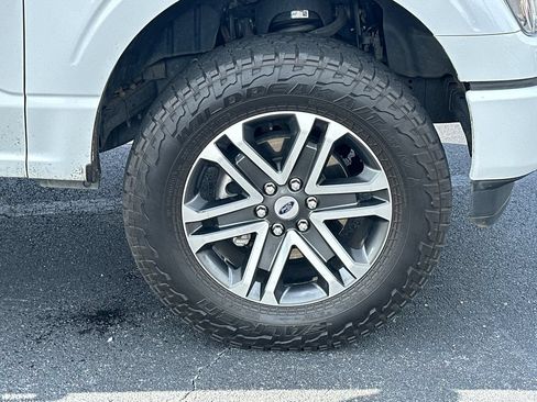 Certified 2022 Ford F150 XL w/ STX Appearance Package AWD/4WD image 12