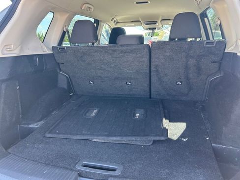 Used 2023 Nissan Rogue SV image 17