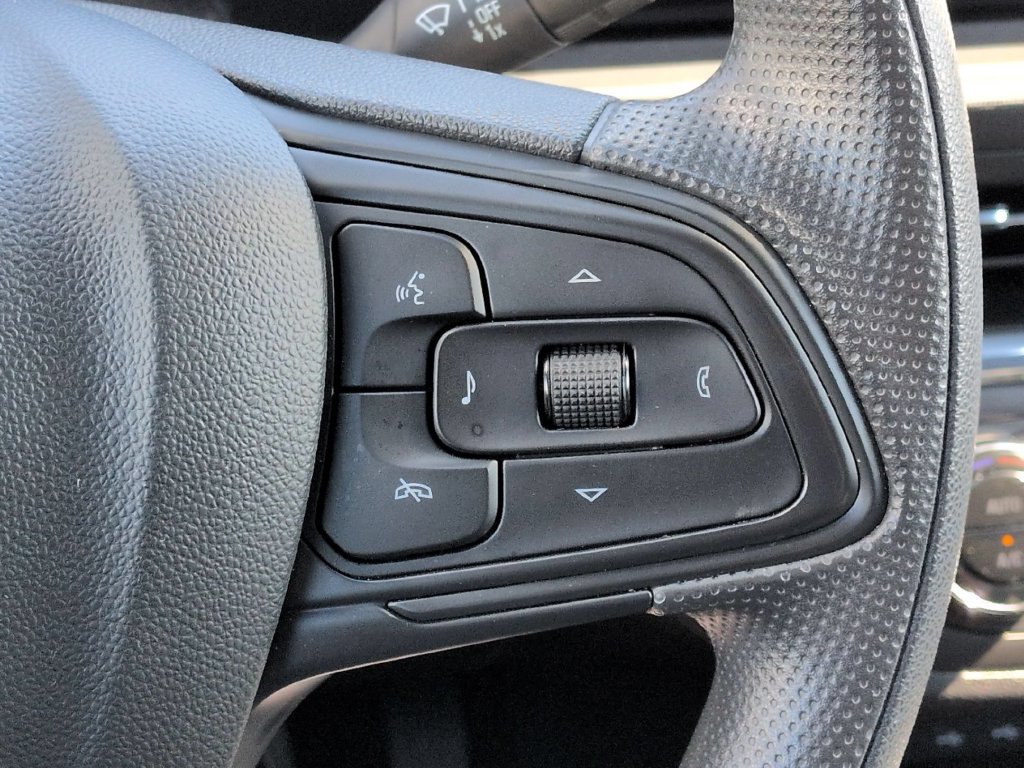 Used 2026 Buick Envista Preferred FWD image 18