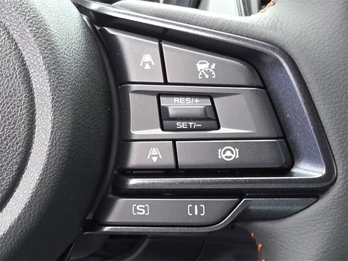 New 2025 Subaru Crosstrek 2.5i Limited w/ Popular Package #3A image 27