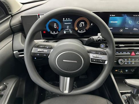 New 2026 Hyundai Tucson SE image 23