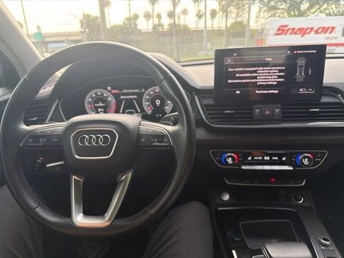 Used 2021 Audi Q5 2.0T Premium Plus w/ Premium Plus Package AWD/4WD image 8