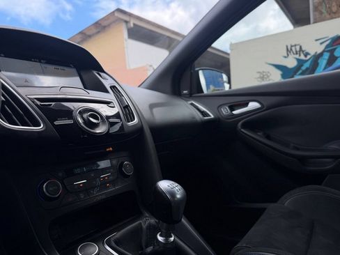 Used 2017 Ford Focus RS AWD/4WD image 22