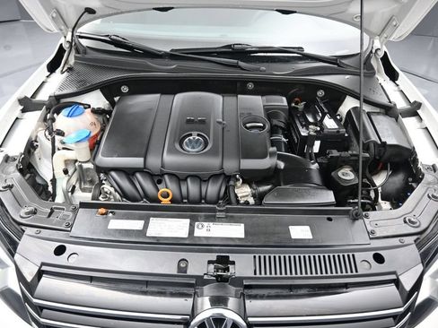 Used 2012 Volkswagen Passat 2.5 S FWD image 42