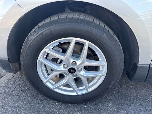 Used 2024 Ford Edge SEL w/ Convenience Package image 21