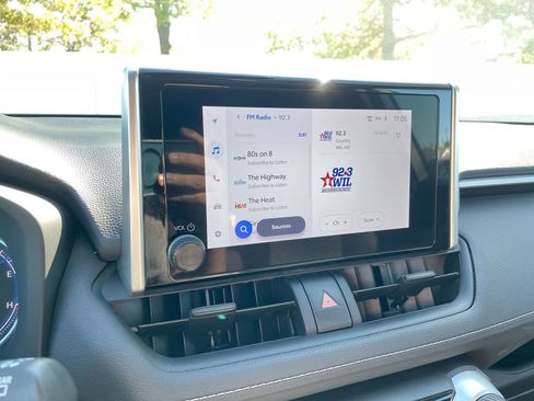 Used 2024 Toyota RAV4 XLE image 42