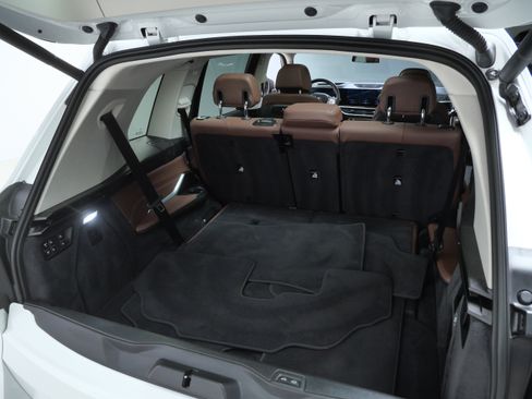 Used 2026 BMW X7 xDrive40i AWD/4WD image 7