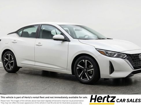 Used 2025 Nissan Sentra SV image 1