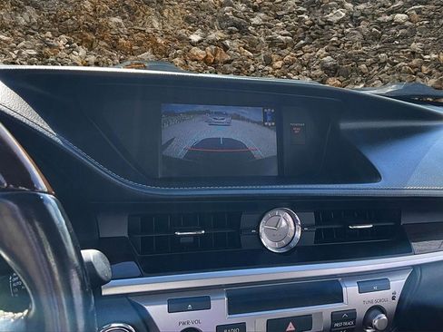 Used 2016 Lexus ES 350 image 19