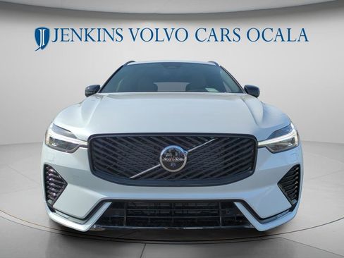 New 2026 Volvo XC60 B5 Plus w/ Protection Package Premier AWD/4WD image 8