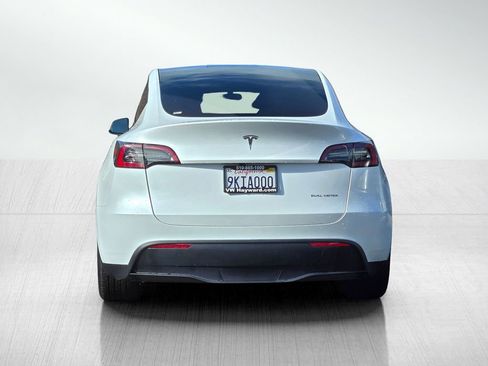 Used 2023 Tesla Model Y Long Range image 5