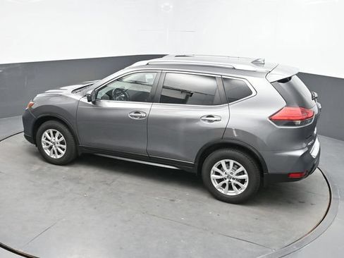 Used 2017 Nissan Rogue SV w/ SV Premium Package AWD/4WD image 26