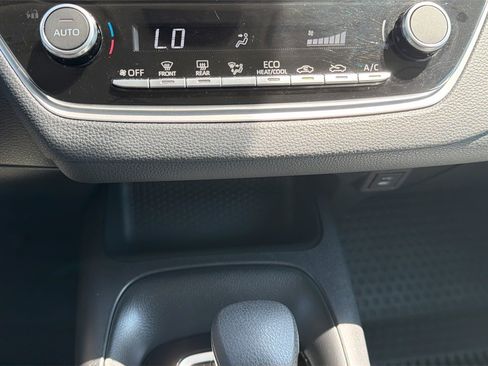 Used 2024 Toyota Corolla LE FWD image 24