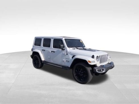 Used 2023 Jeep Wrangler Unlimited Sahara w/ Safety Group image 4