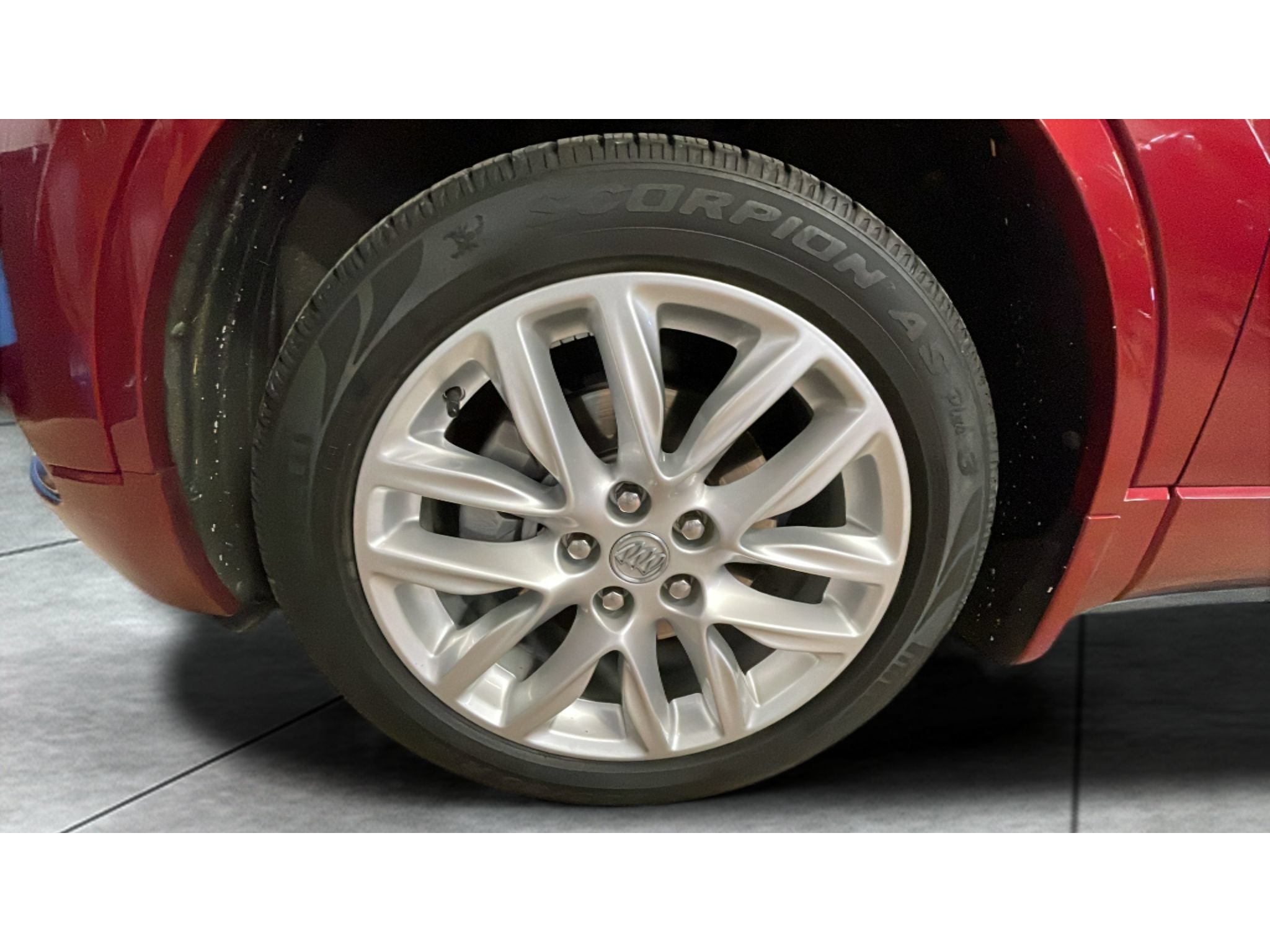 Used 2019 Buick Envision Premium w/ Driver Confidence Package AWD/4WD image 3