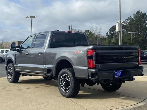 New 2026 Ford F250 Platinum w/ FX4 Off-Road Package image 4