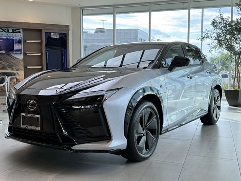 New 2026 Lexus RZ 450e AWD w/ Luxury Package image 7