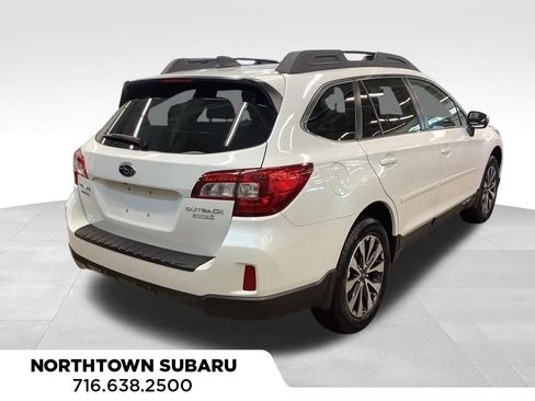 Used 2017 Subaru Outback 2.5i Limited AWD/4WD image 29