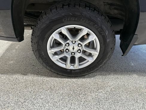 Certified 2024 Chevrolet Silverado 1500 RST w/ Convenience Package II AWD/4WD image 22