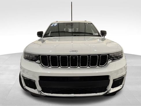 Used 2024 Jeep Grand Cherokee L Limited w/ Luxury Tech Group II image 9