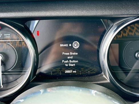 Used 2023 Jeep Wrangler Unlimited Sahara AWD/4WD image 13