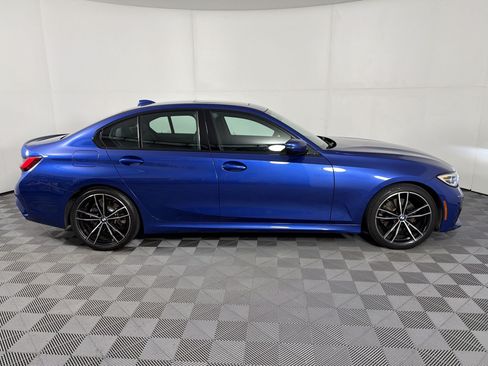 Used 2022 BMW 330i Sedan w/ M Sport Package RWD image 8