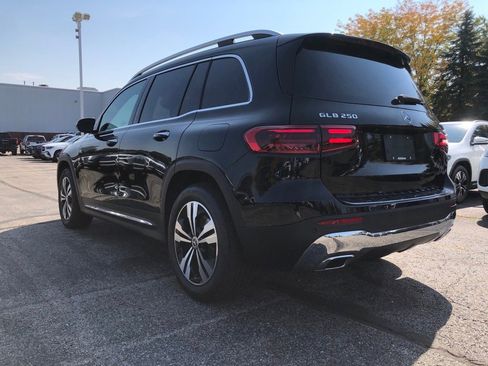 New 2026 Mercedes-Benz GLB 250 4MATIC image 4