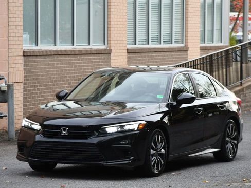 Used 2022 Honda Civic EX image 3