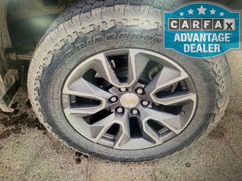 Used 2023 Chevrolet Silverado 1500 LT AWD/4WD image 5